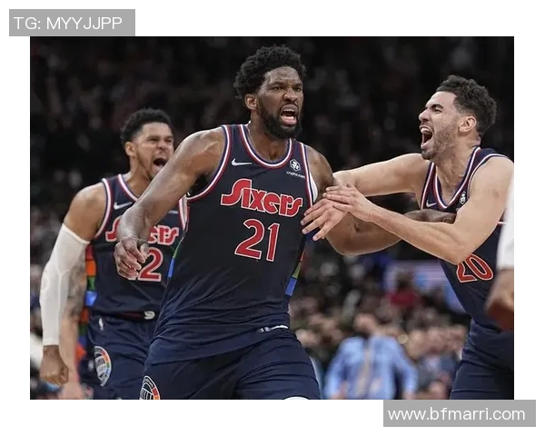 2001年季后赛76人对决猛龙精彩回顾与赛场瞬间分析