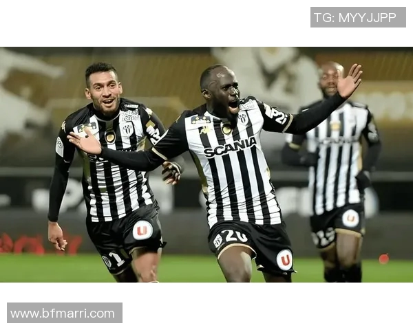 FC巴黎对阵洛里昂精彩直播全程回顾与赛后分析